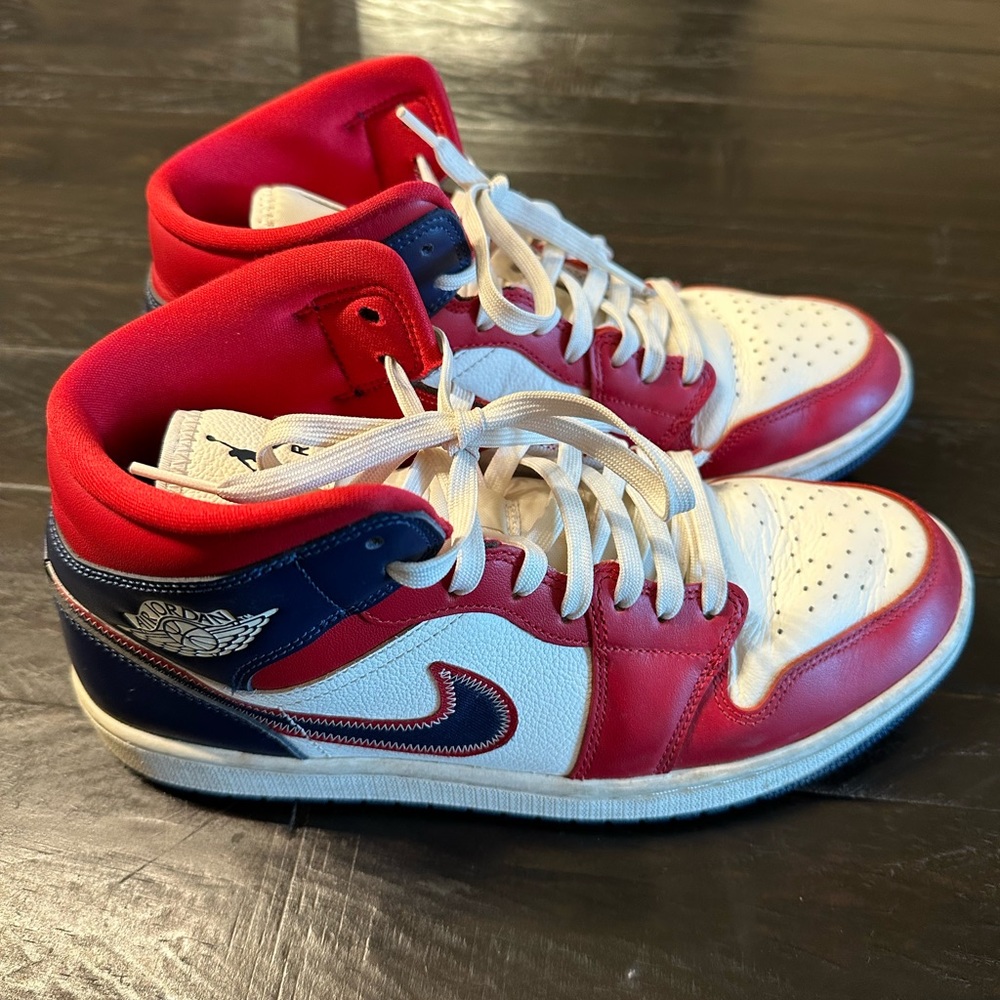 Nike air Jordan hightops, red and blue